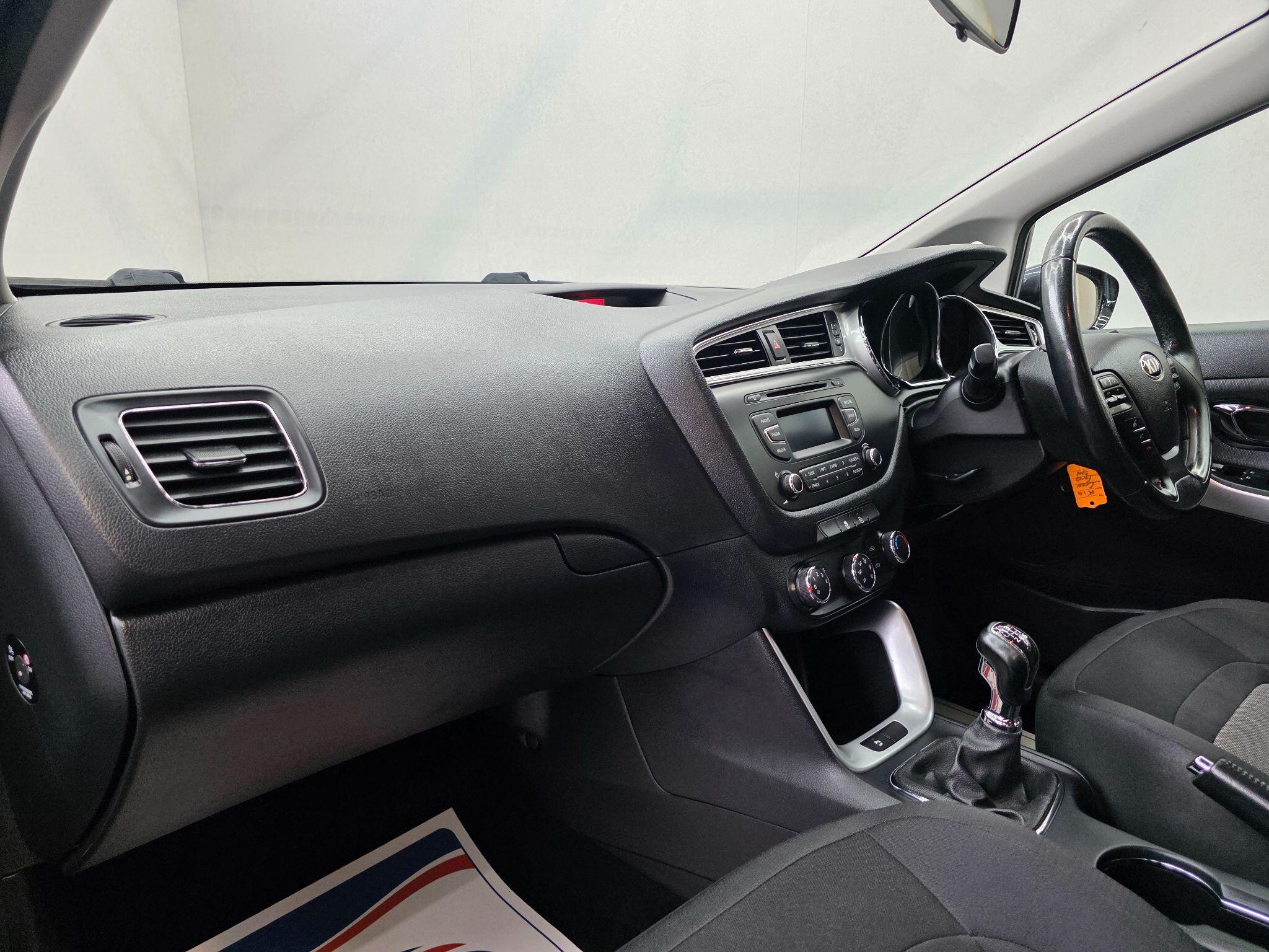 Kia ceed - Image 14