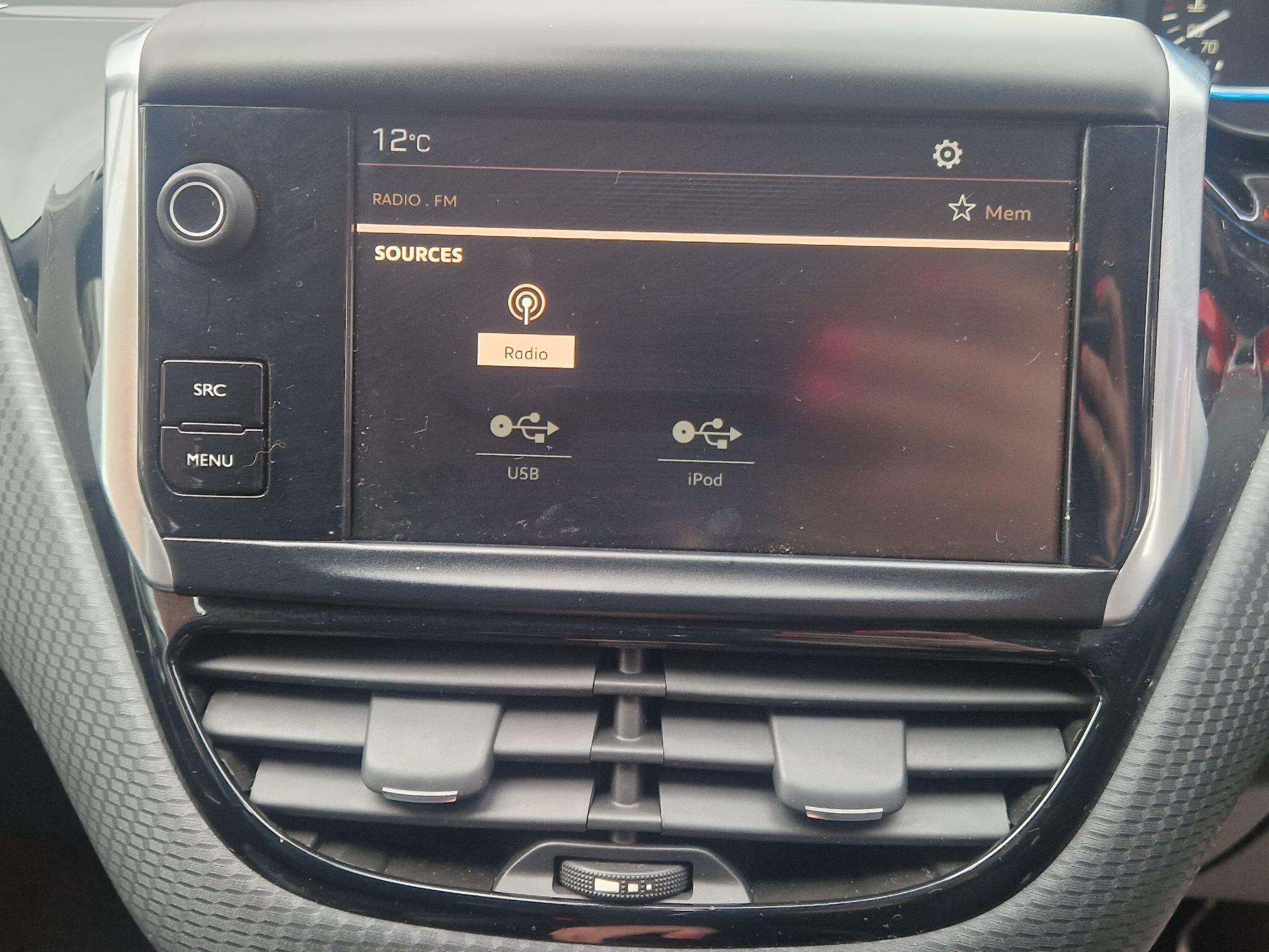 Peugeot 2008 - Image 42