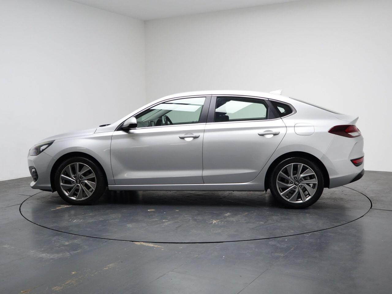 Hyundai i30 - Image 8