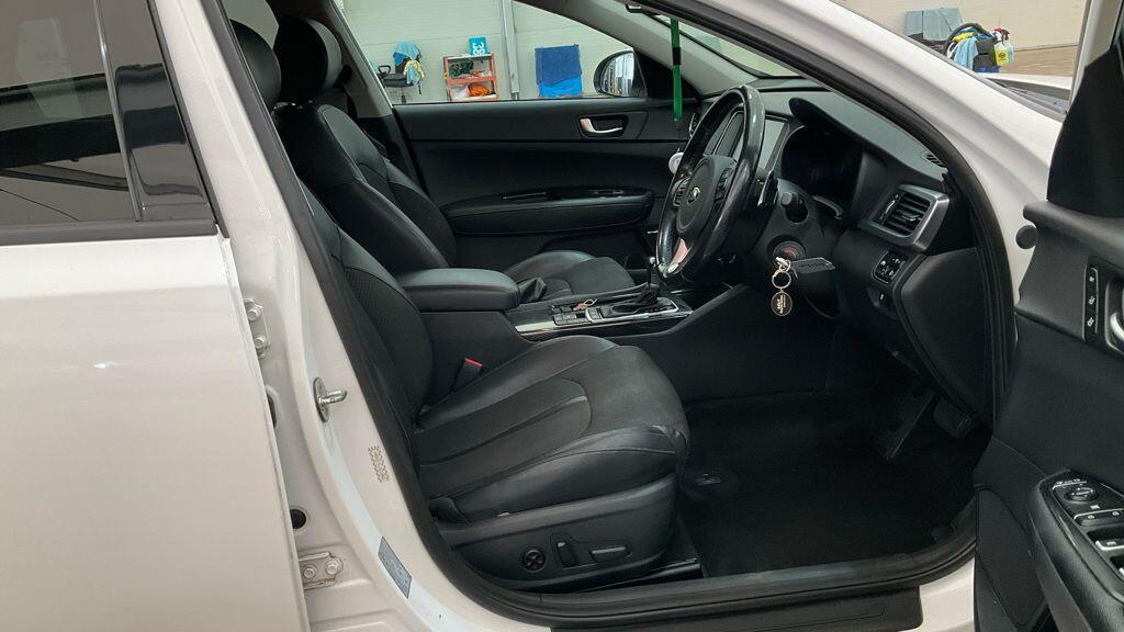 Kia Optima - Image 3
