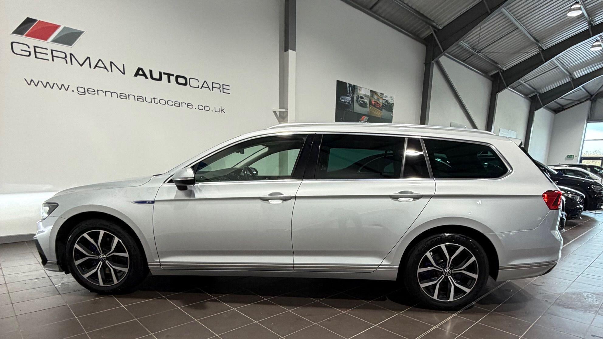 Volkswagen Passat - Image 5