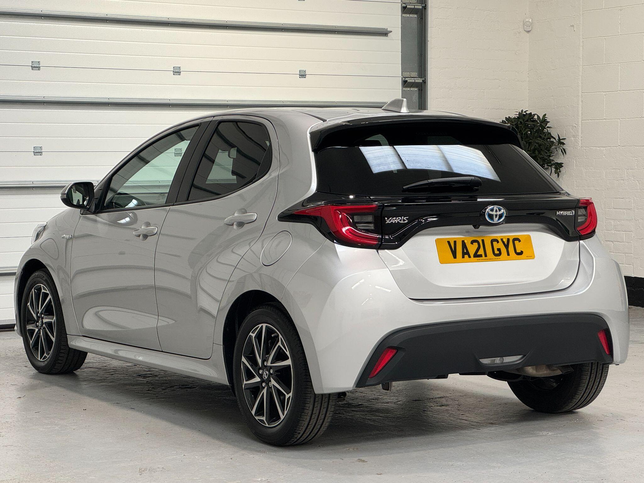 Toyota Yaris - Image 15