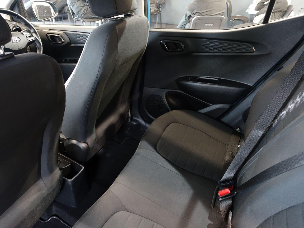 Hyundai i10 - Image 16