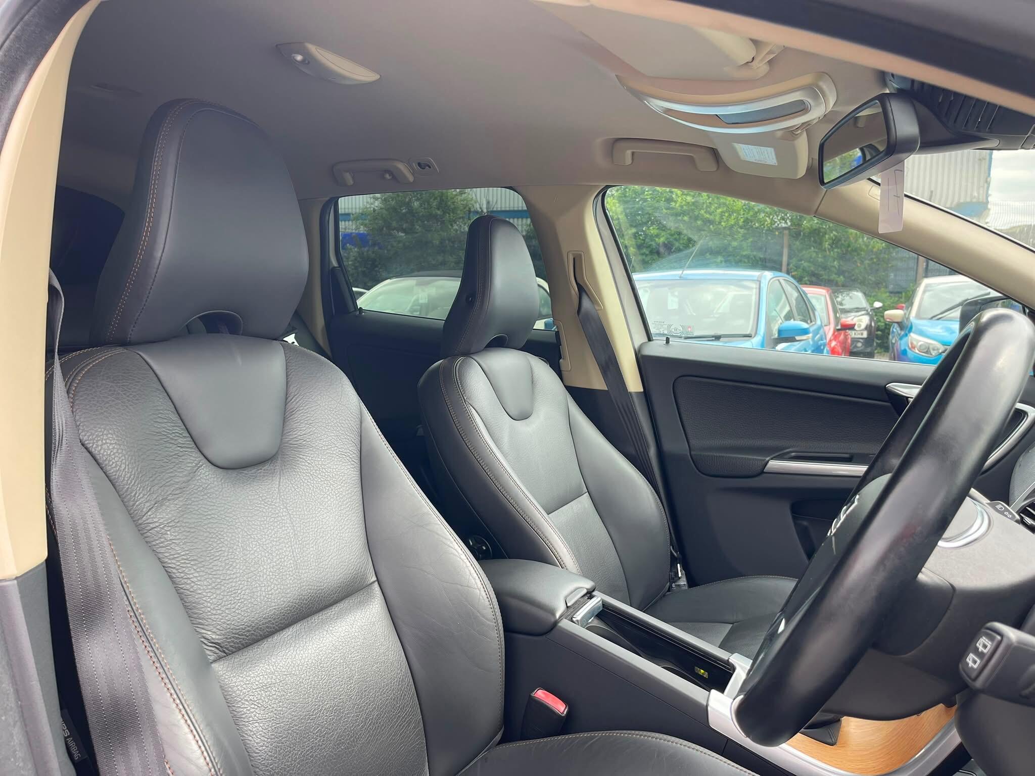 Volvo XC60 - Image 9