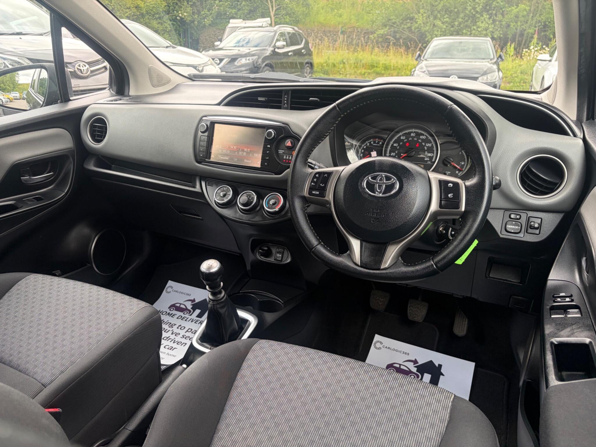 Toyota Yaris - Image 20