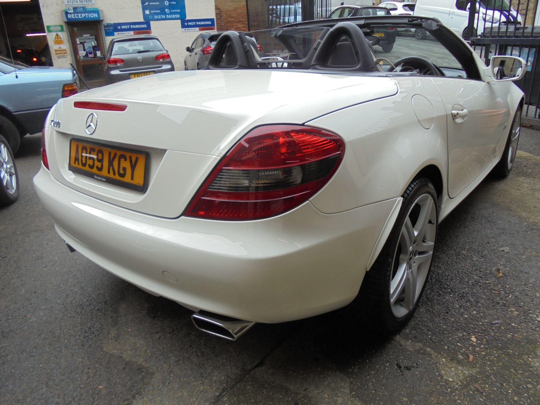 Mercedes SLK - Image 8