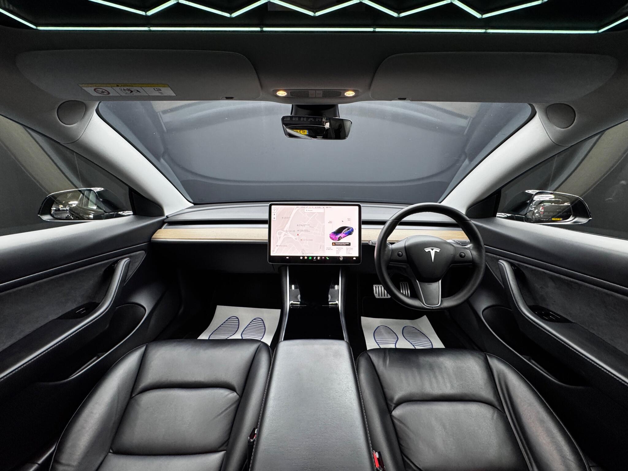 Tesla Model 3 - Image 17