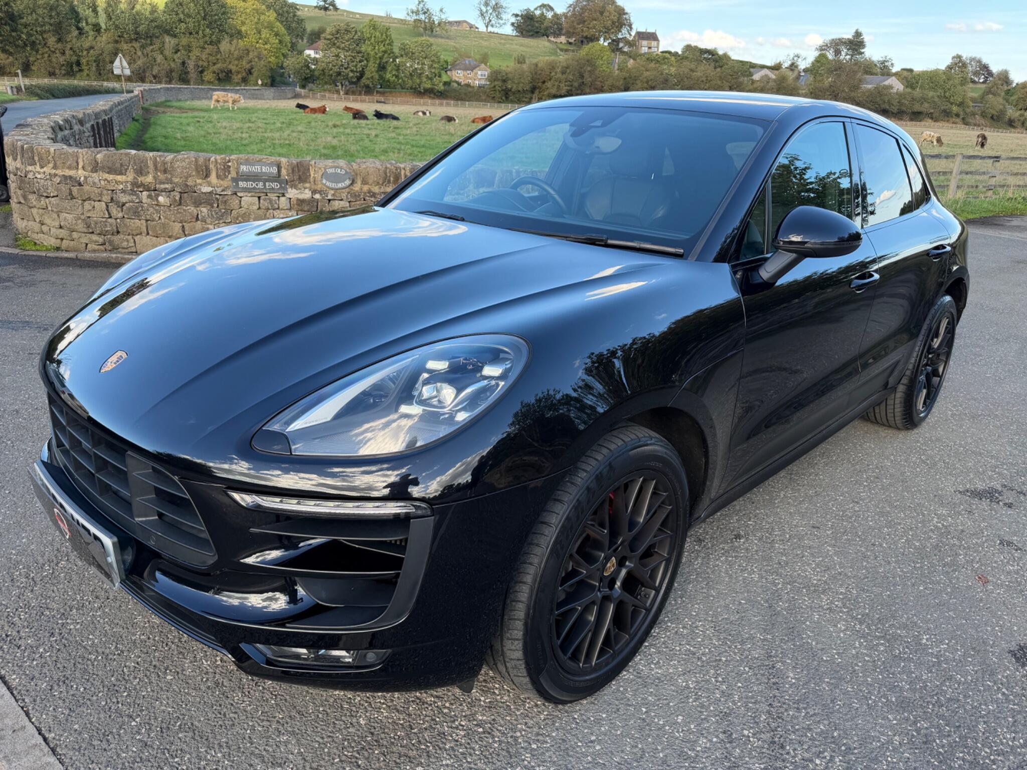 Porsche Macan - Image 2