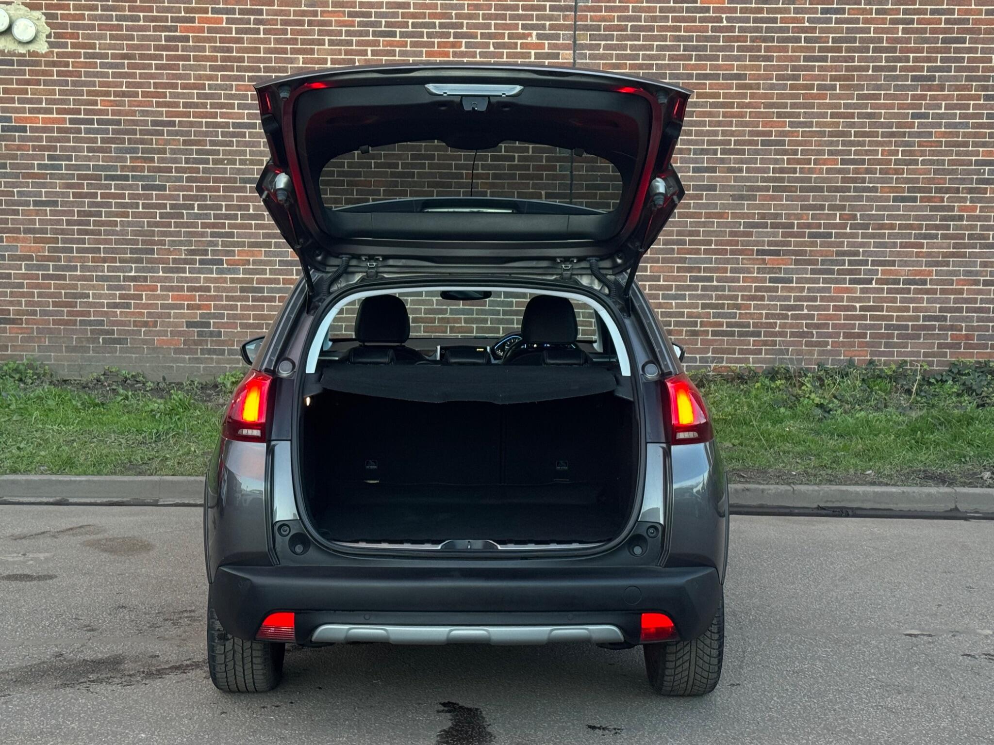 Peugeot 2008 - Image 20