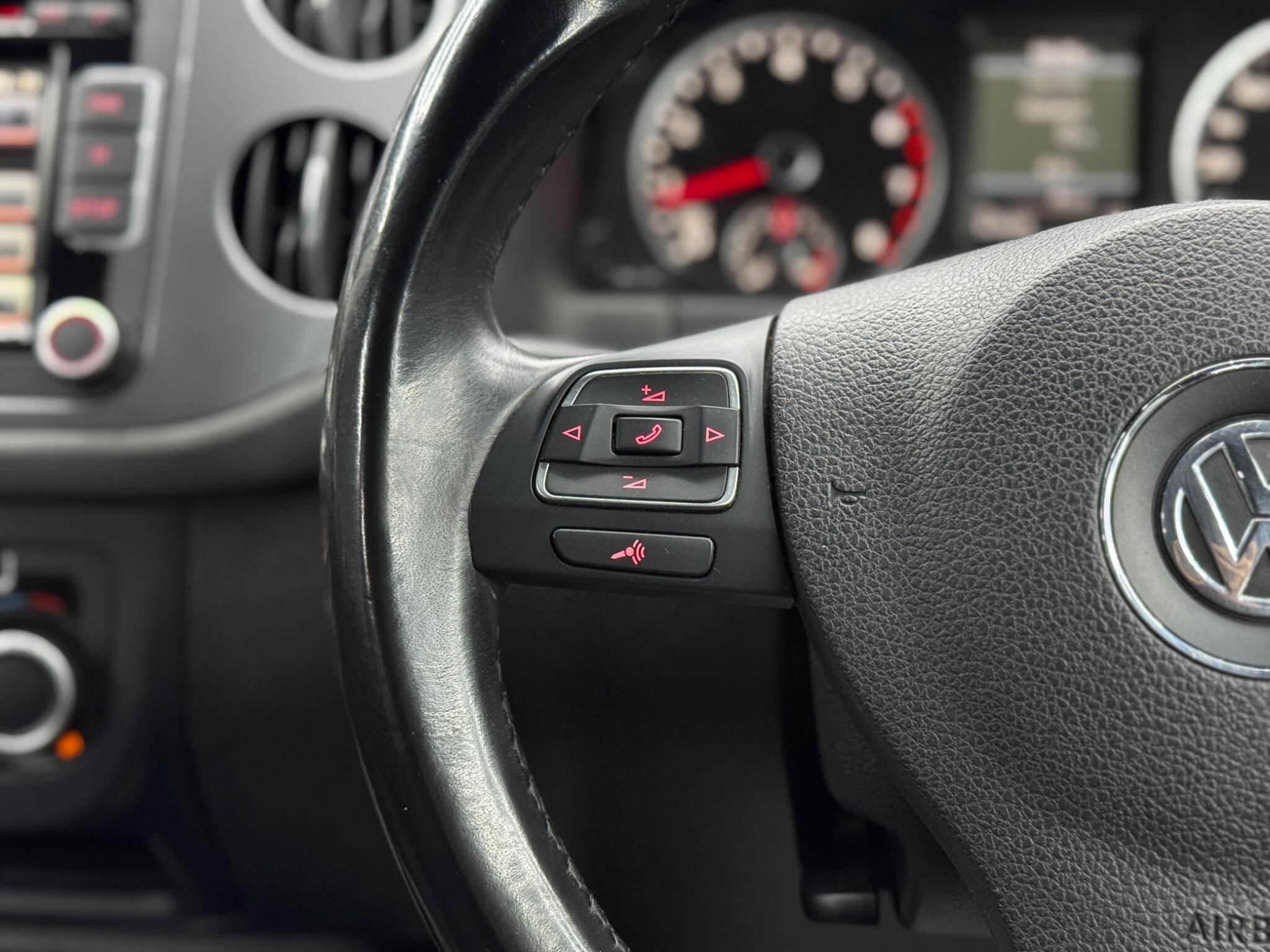 Volkswagen Tiguan - Image 20