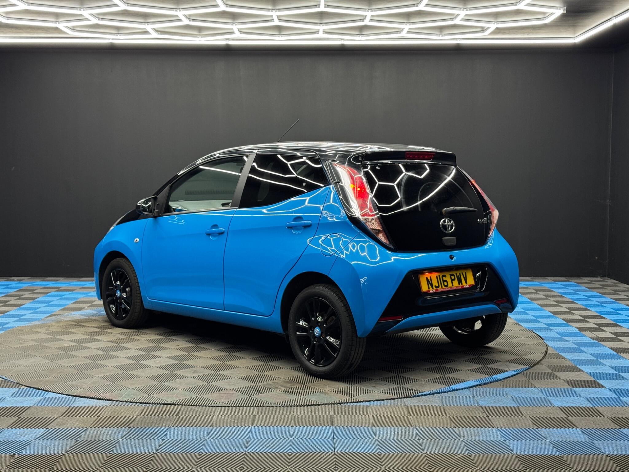 Toyota Aygo - Image 7