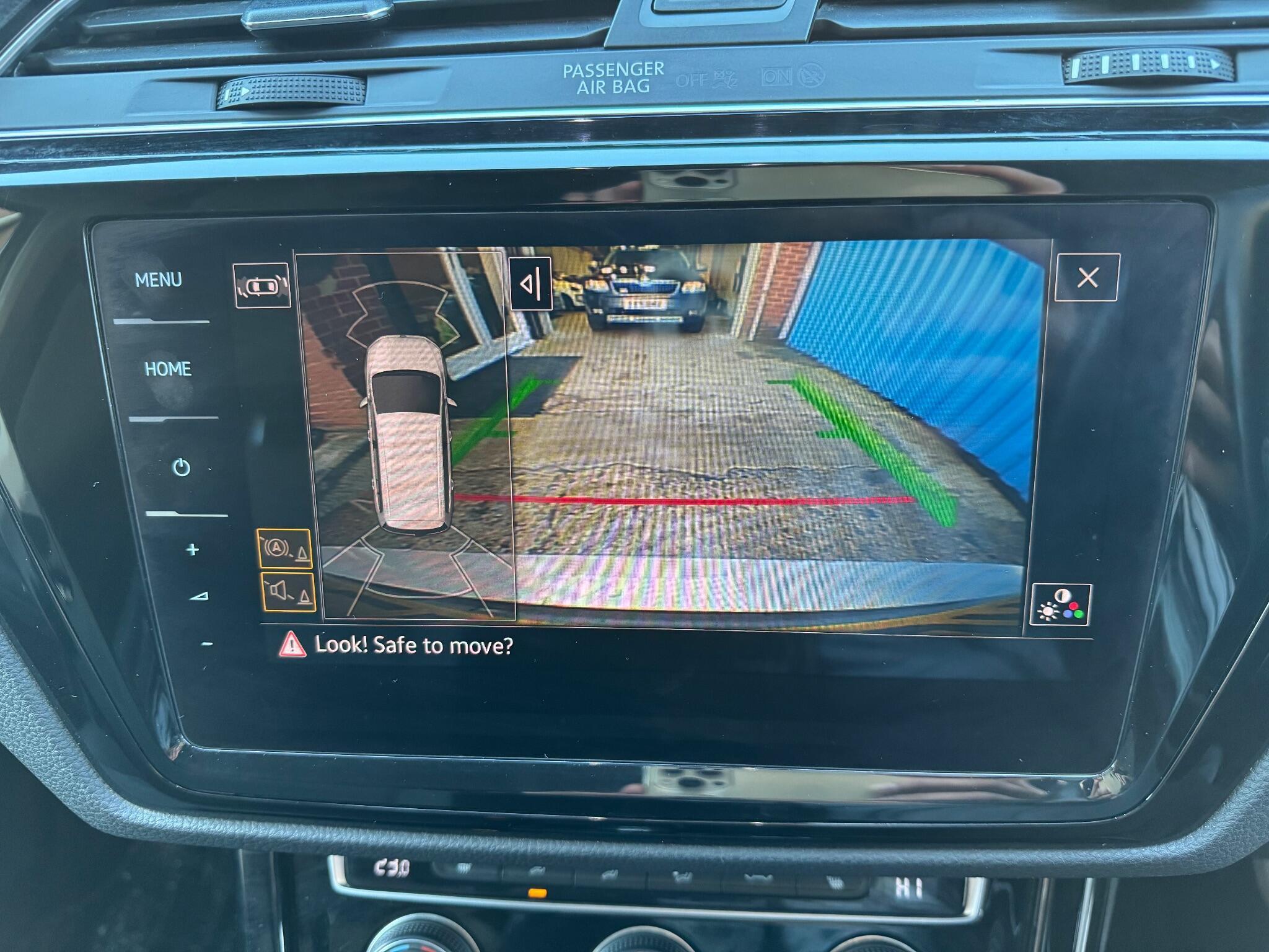 Volkswagen Touran - Image 30