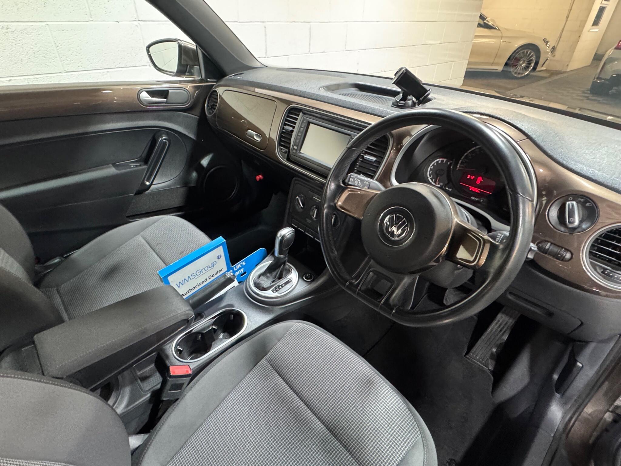 Volkswagen Beetle - Image 9