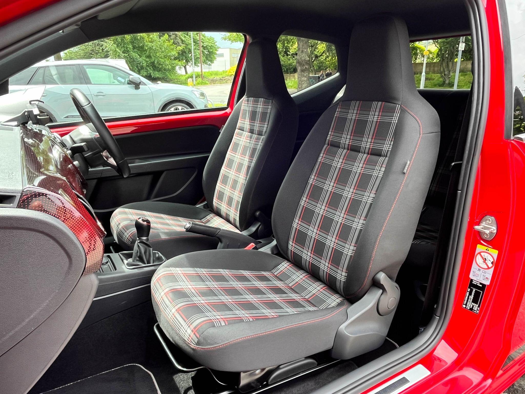 Volkswagen up! - Image 8