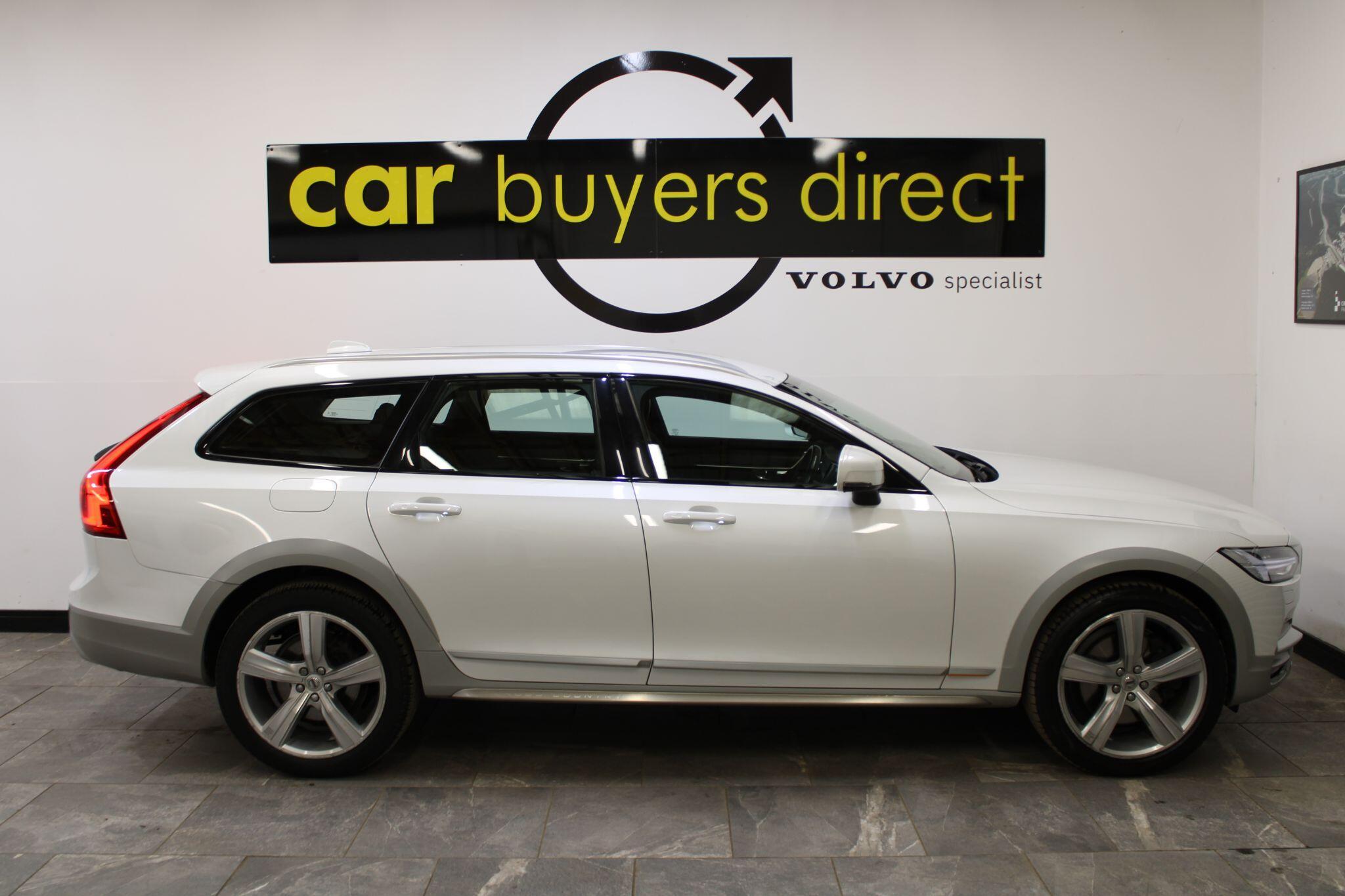 Volvo V90 CROSS COUNTRY - Image 8