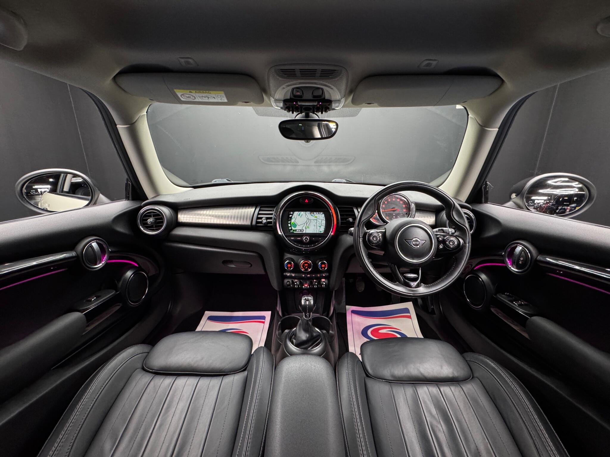 MINI Hatch - Image 16