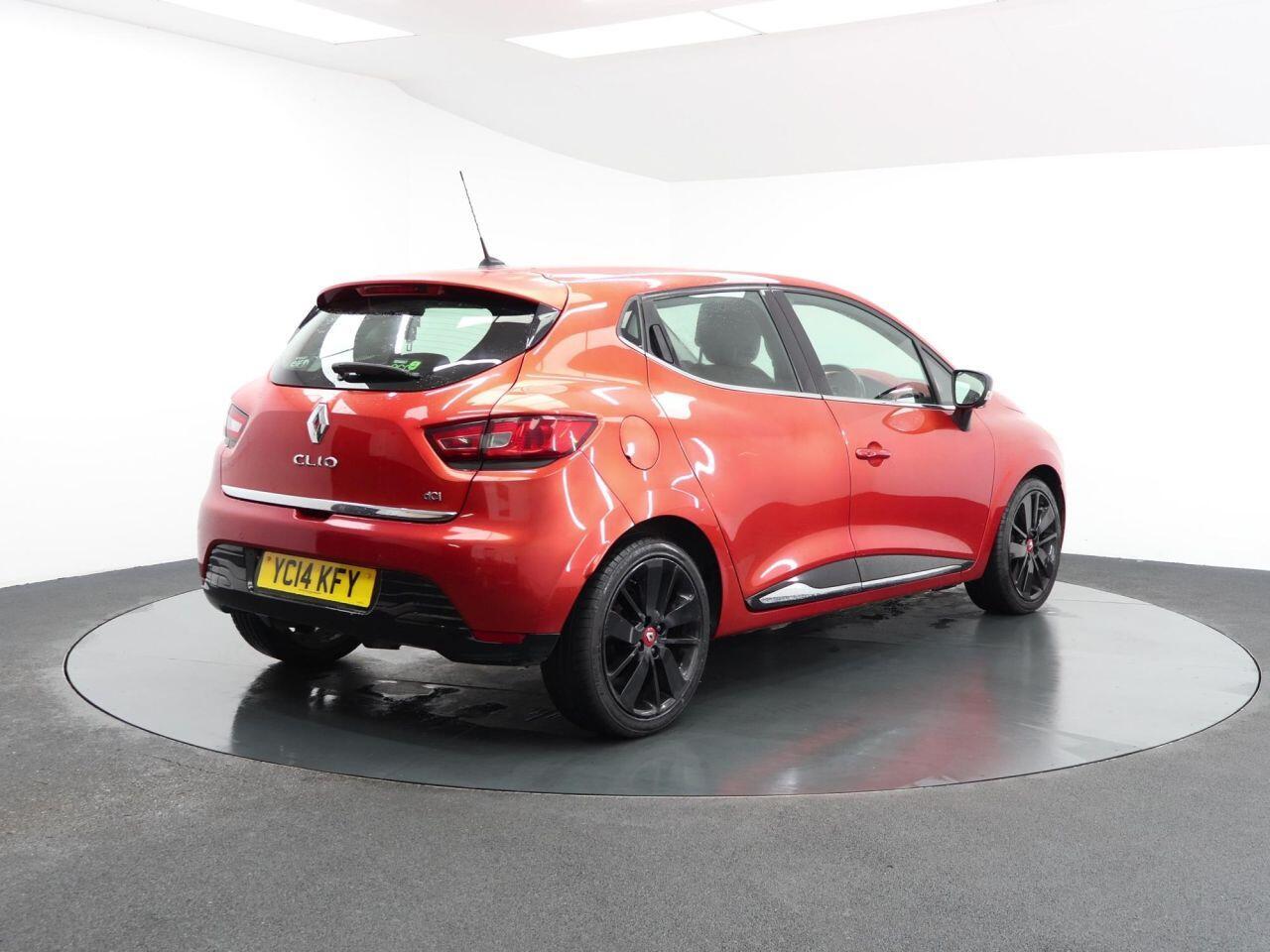 Renault Clio - Image 12