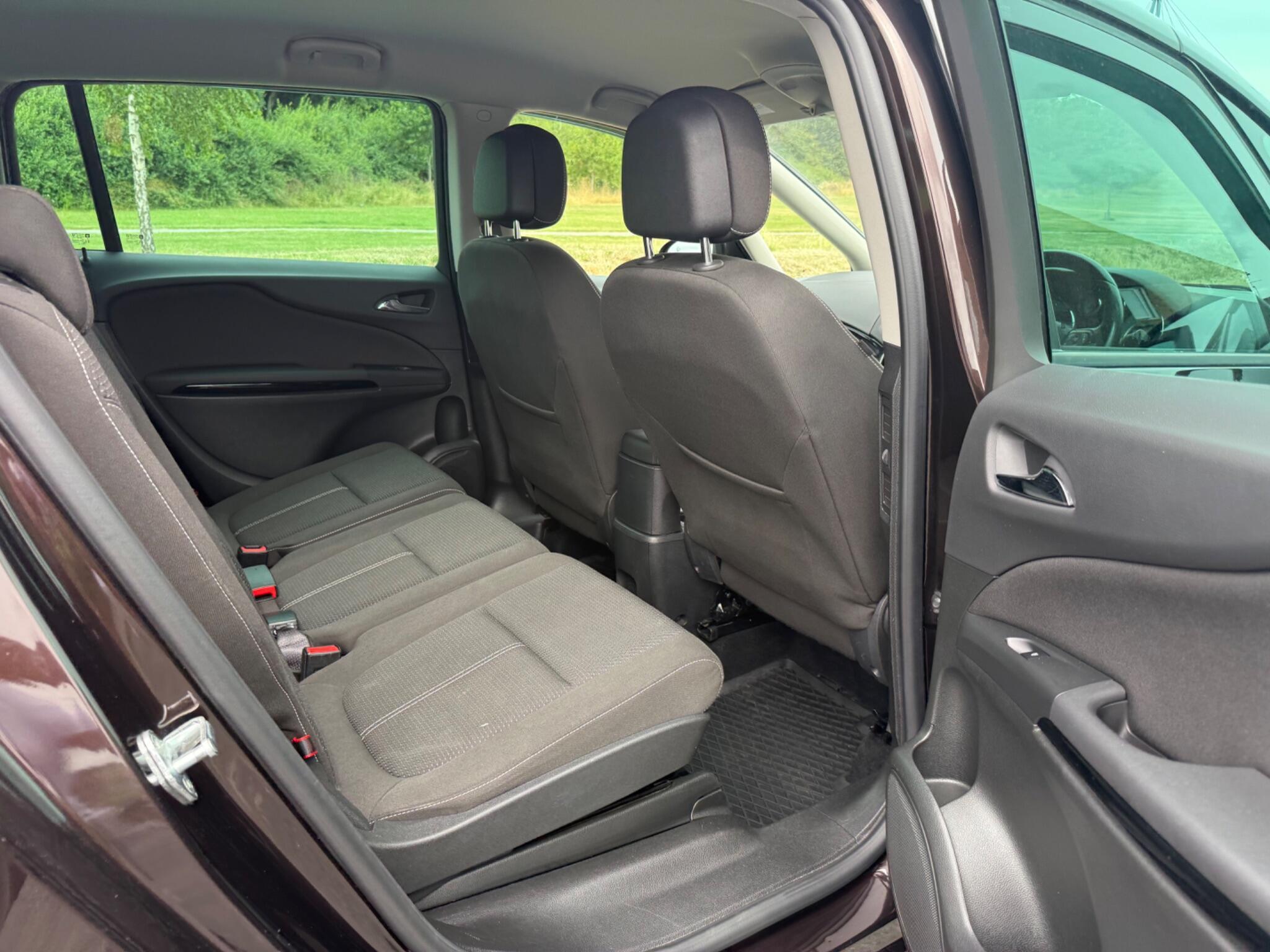 Vauxhall Zafira Tourer - Image 17