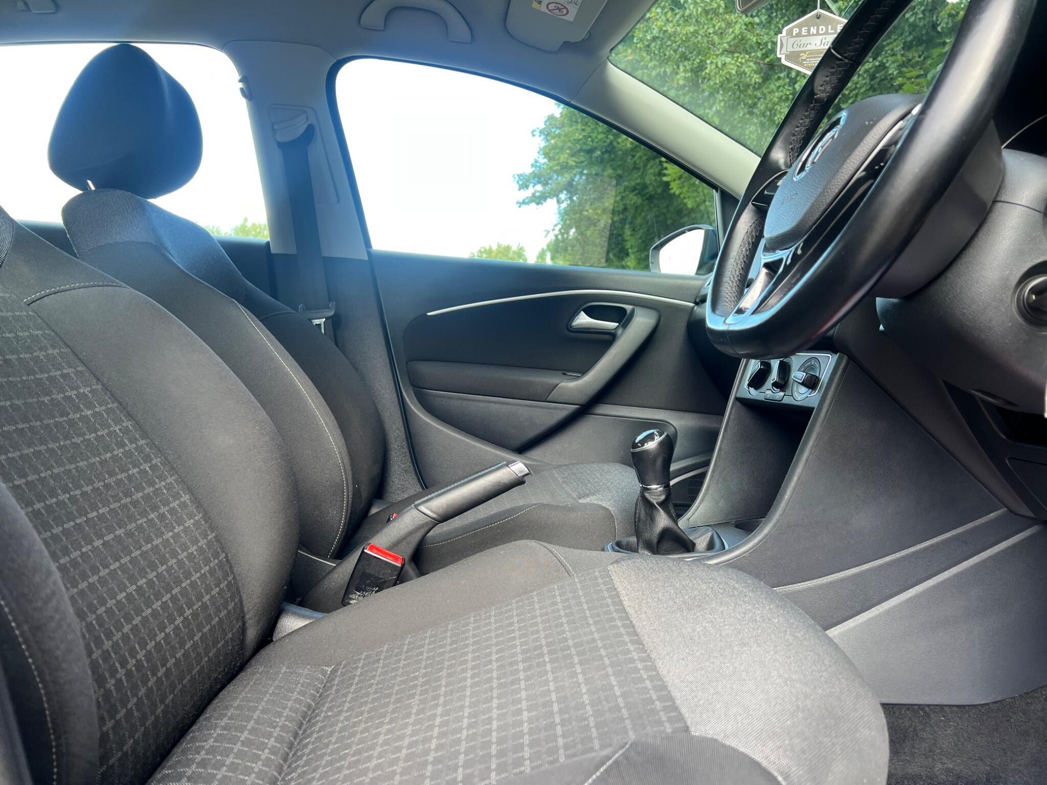 Volkswagen Polo - Image 13