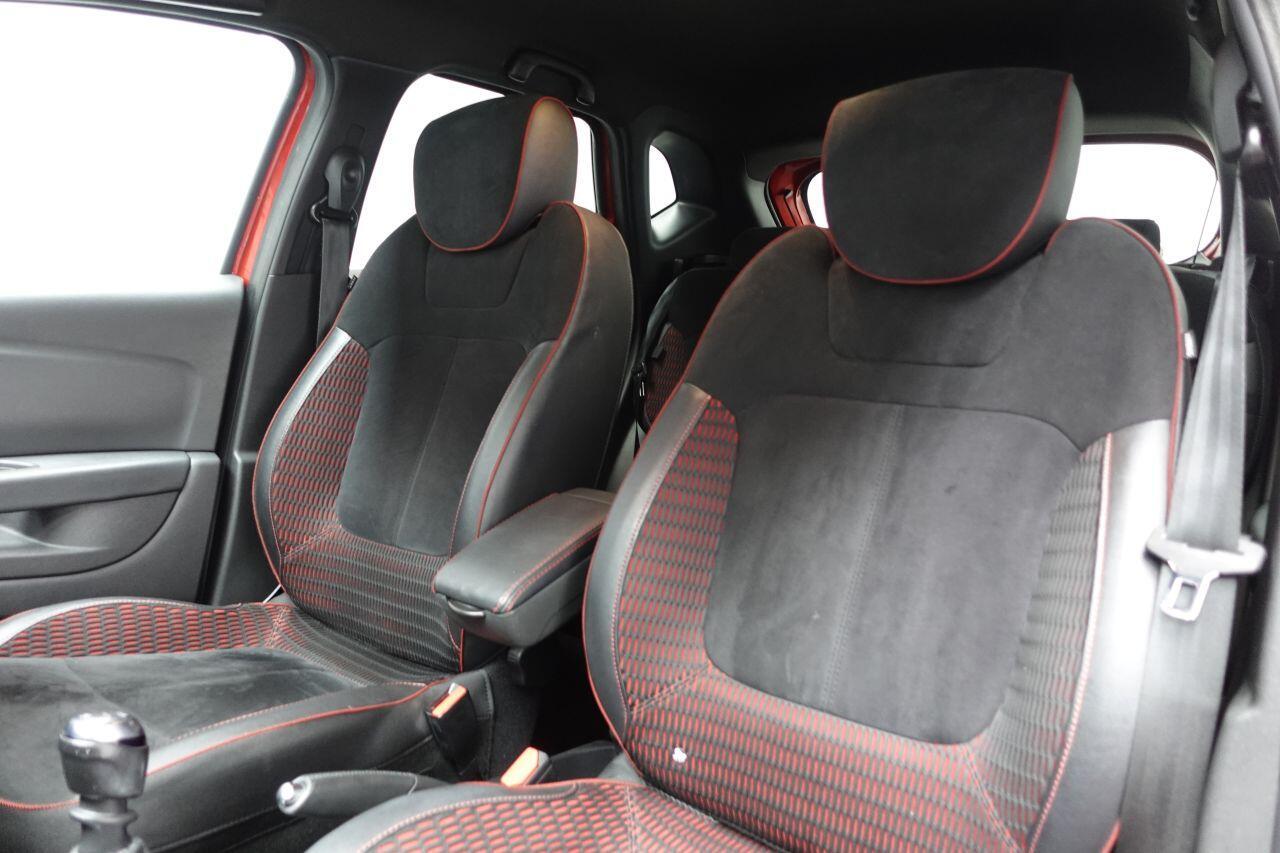 Renault Captur - Image 17