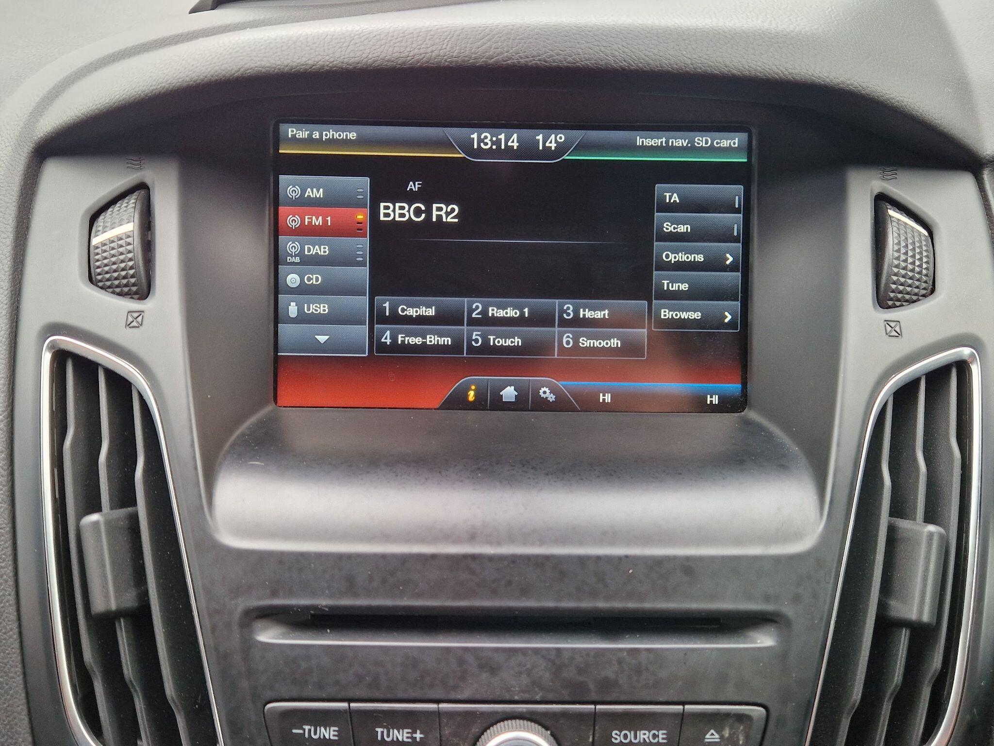 Ford Focus - Image 43