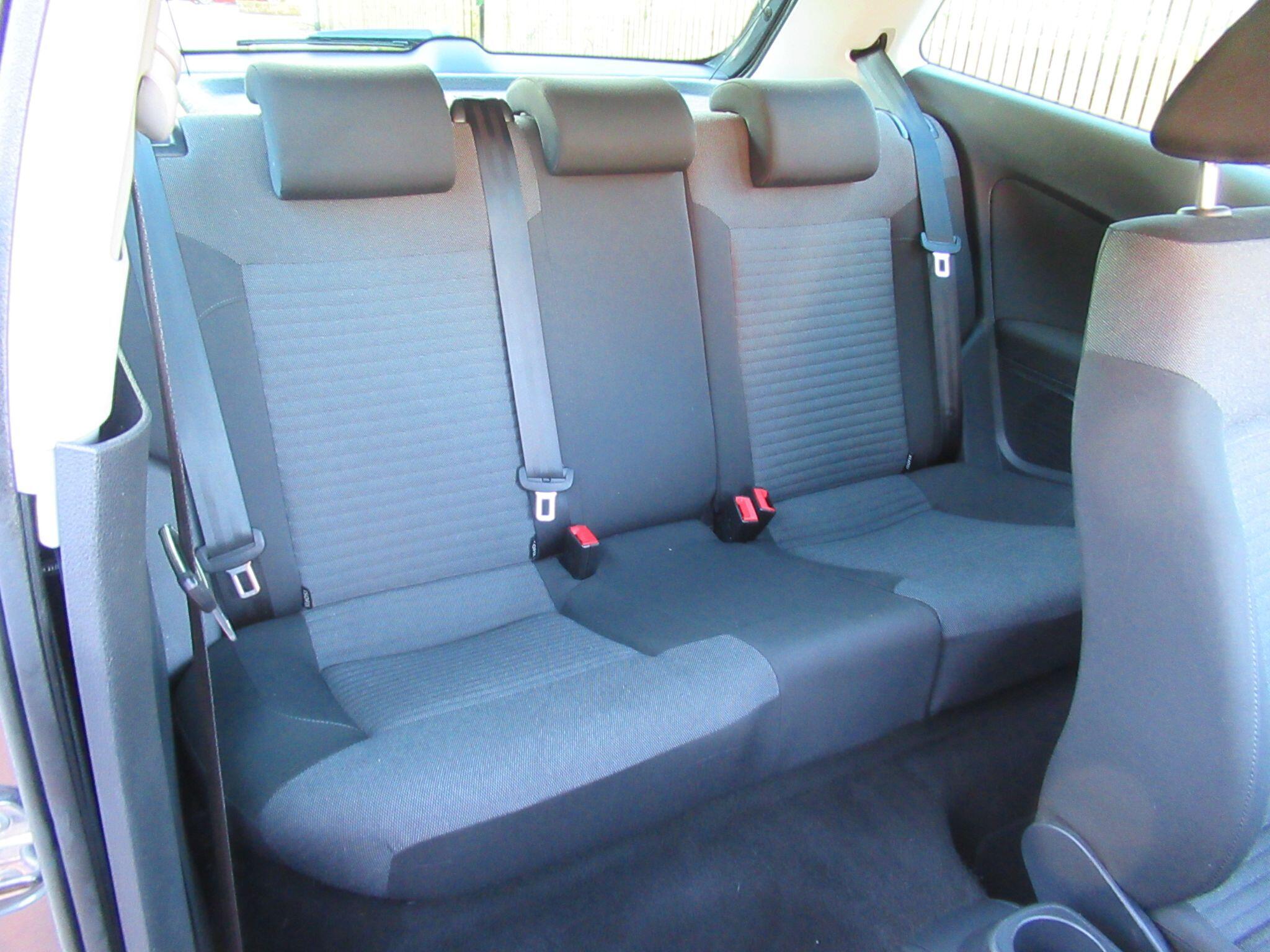Volkswagen Polo - Image 17