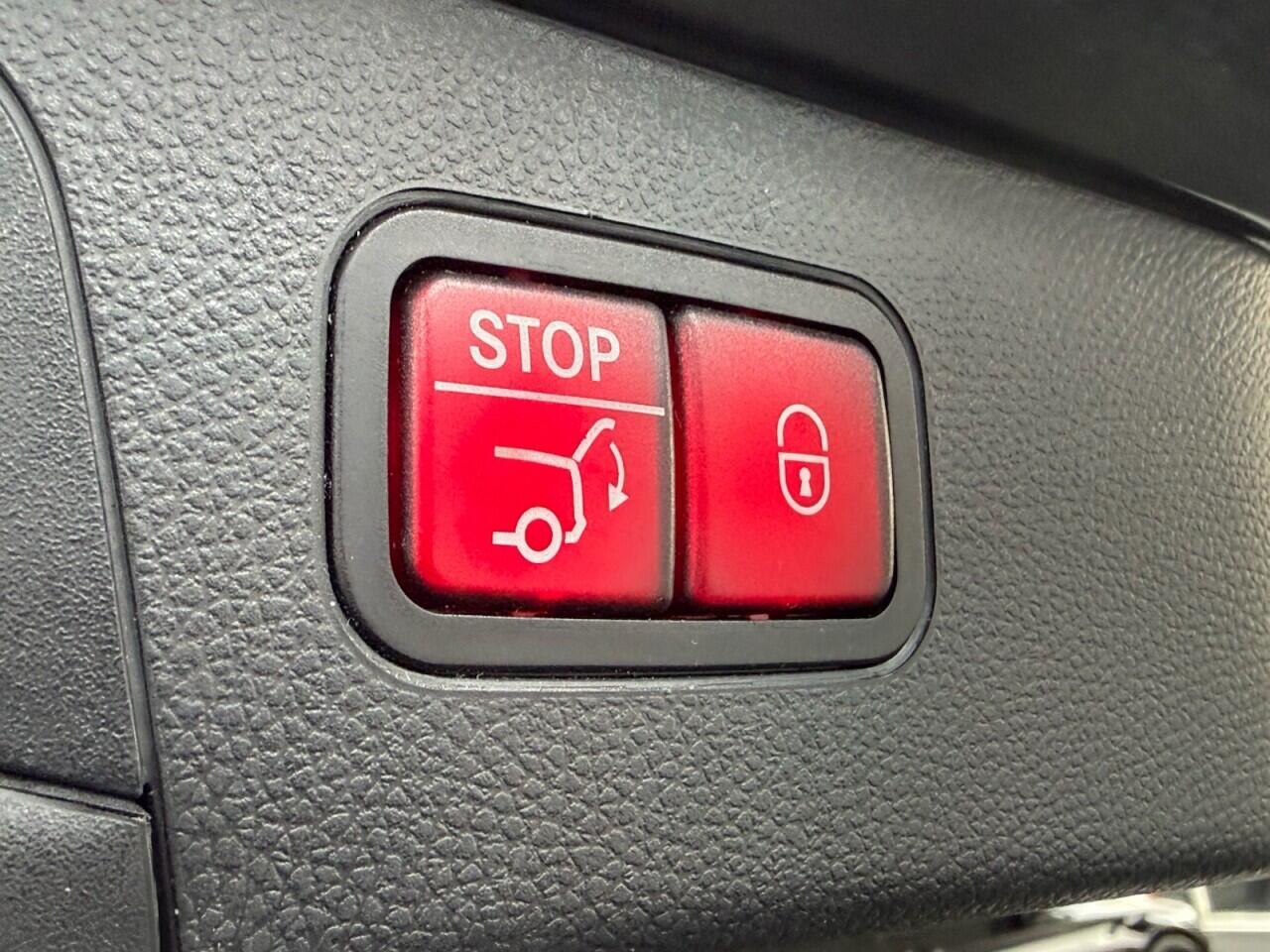 Mercedes GLC - Image 40