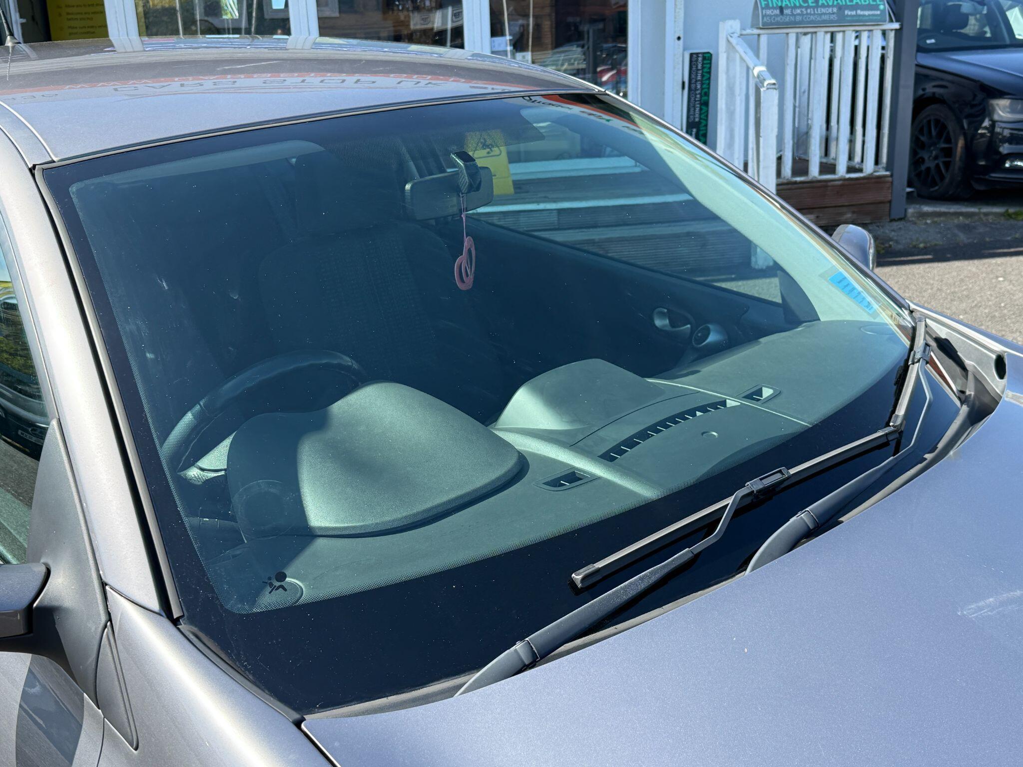 Renault Megane - Image 12