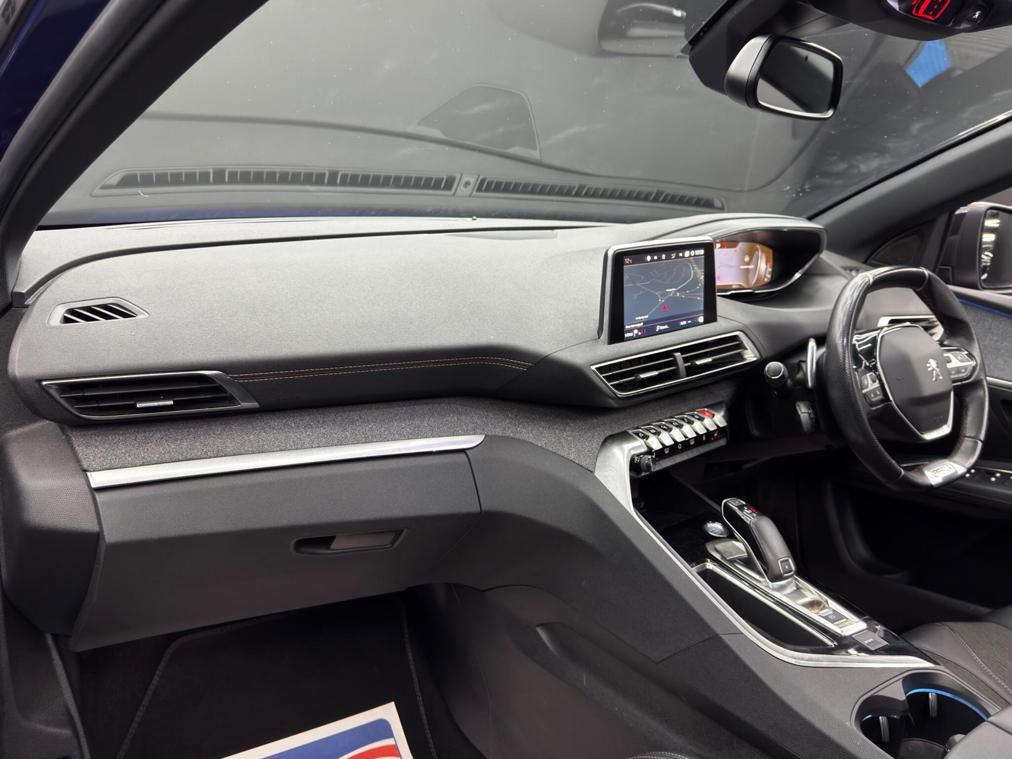 Peugeot 3008 - Image 11