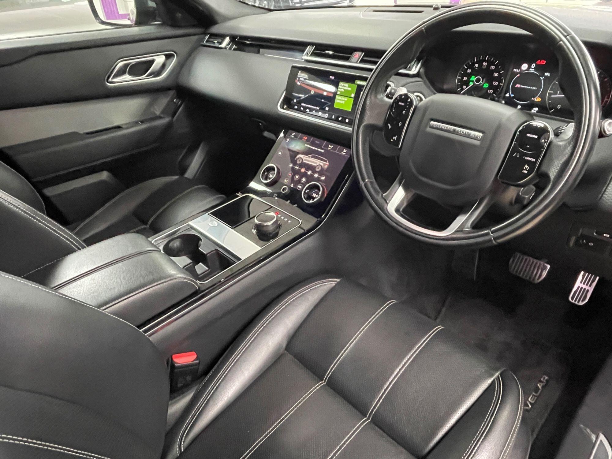 Land Rover Range Rover Velar - Image 25