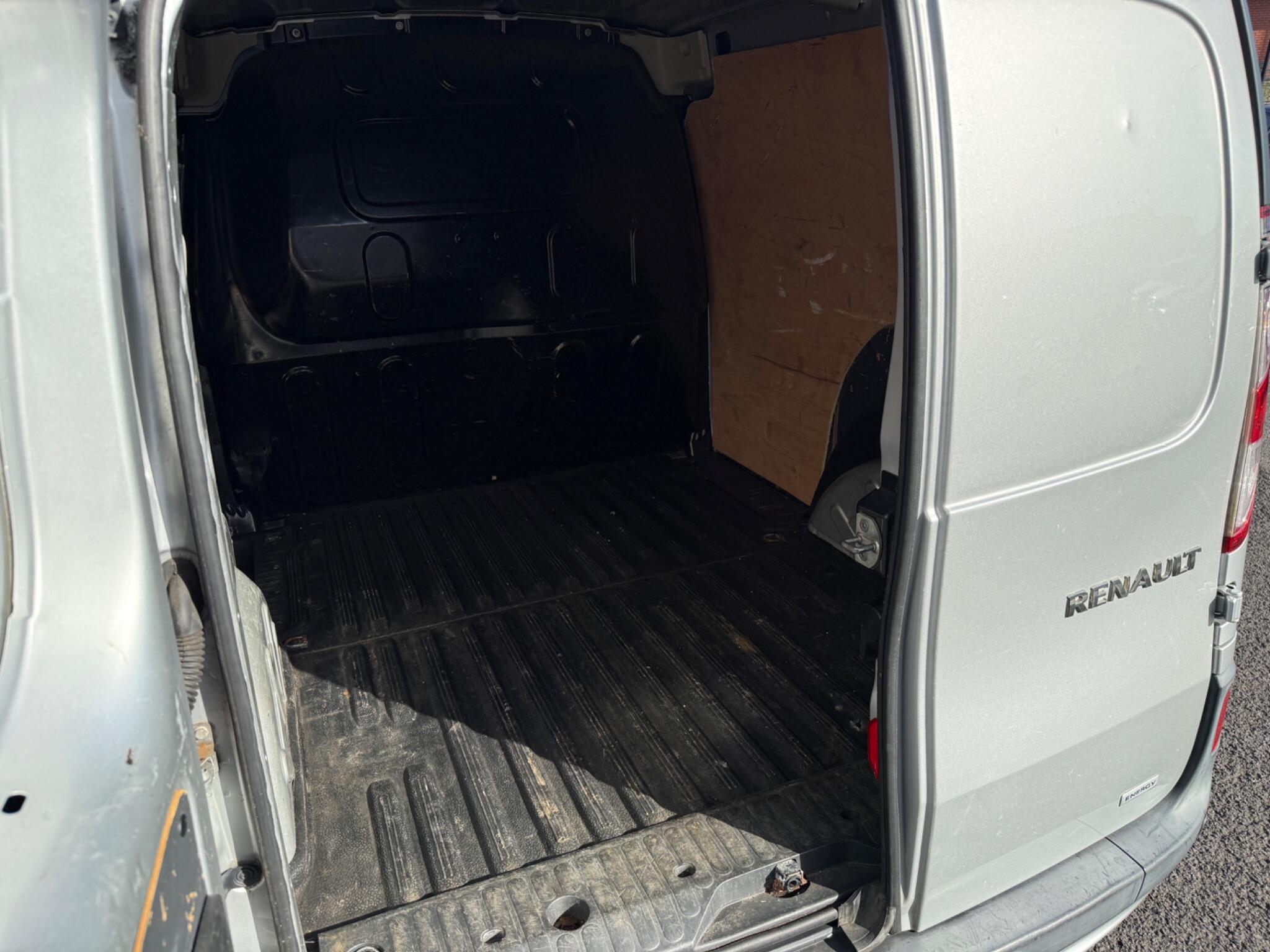 Renault Kangoo - Image 40