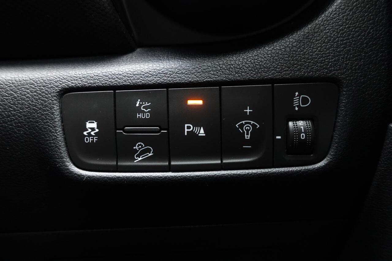 Hyundai Kona - Image 57