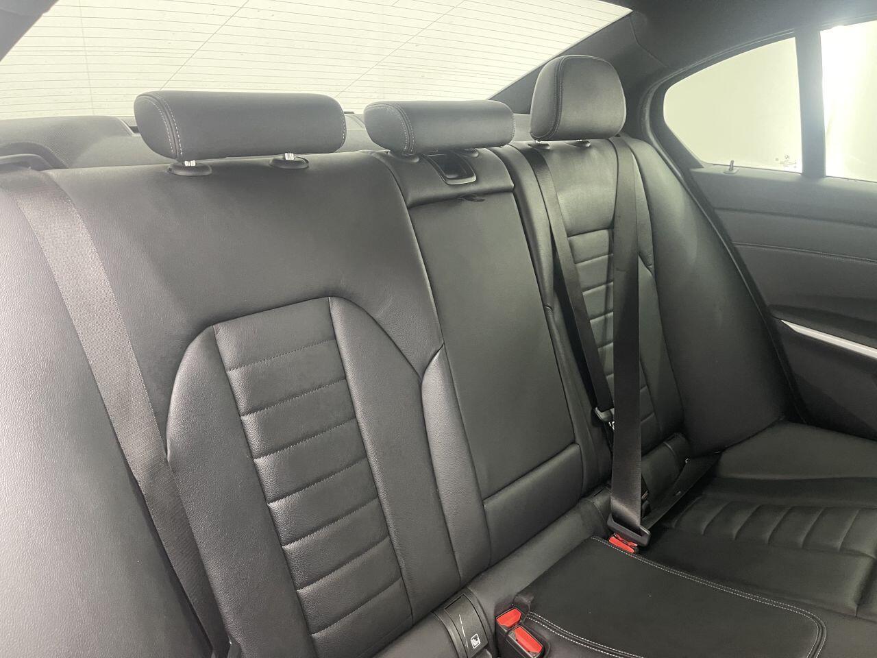 BMW 3 Series - Image 17