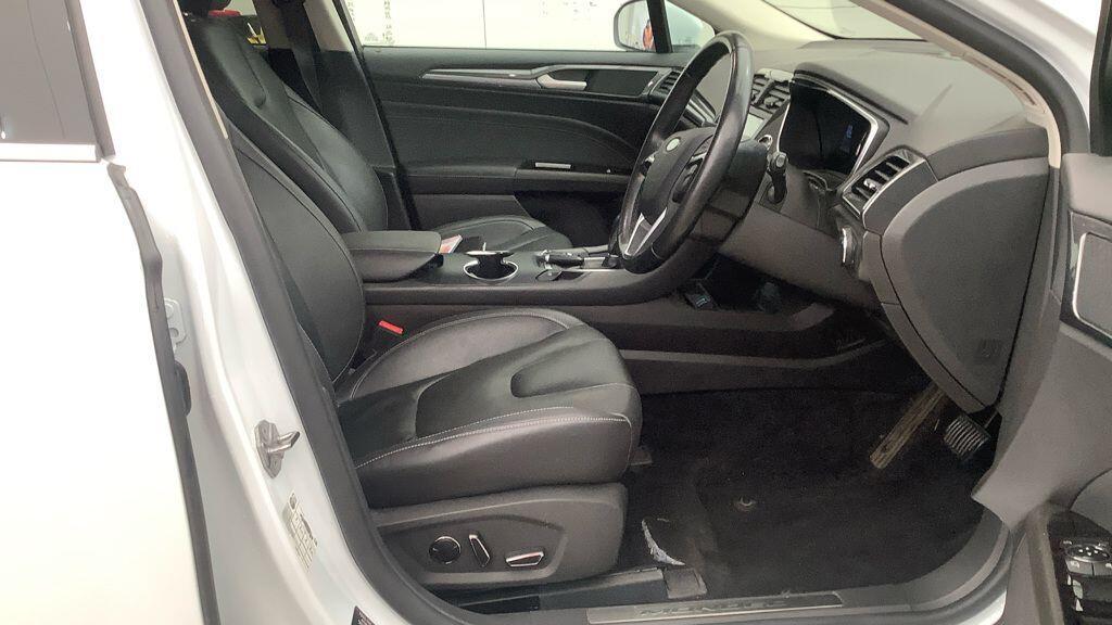 Ford Mondeo - Image 2