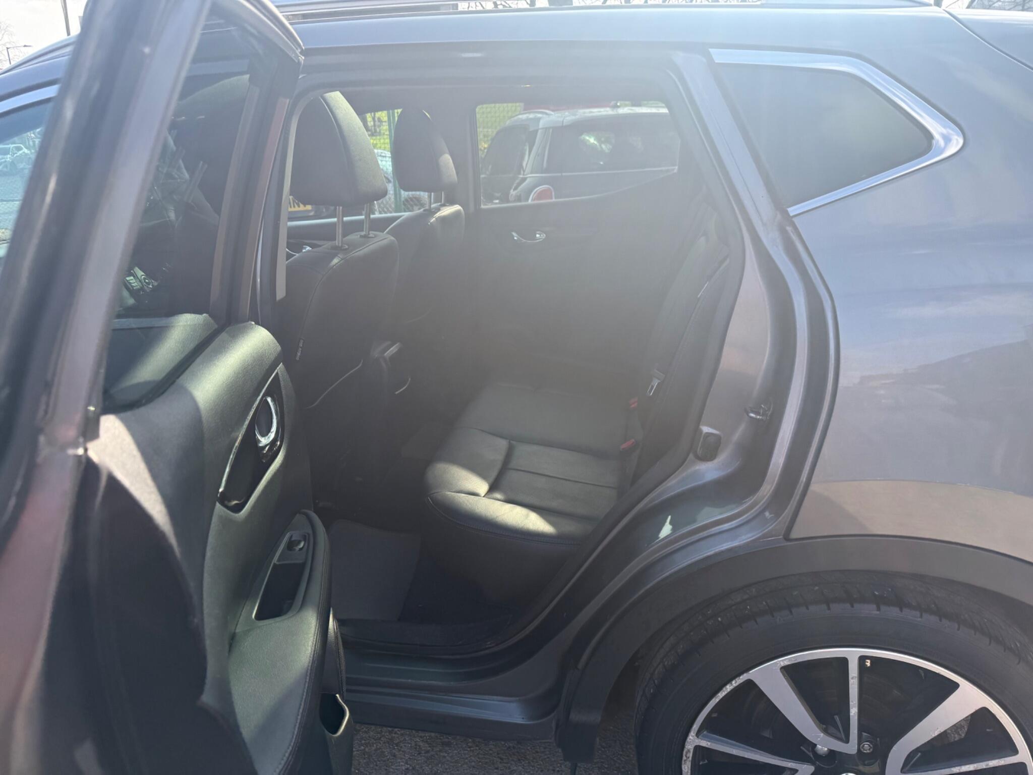 Nissan Qashqai - Image 27
