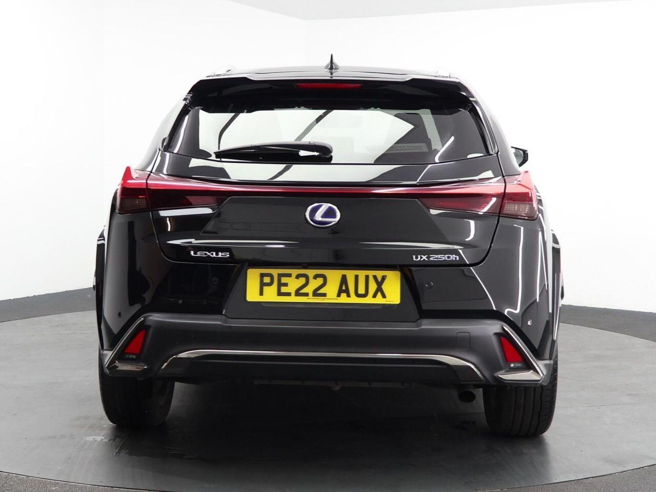 Lexus UX - Image 10
