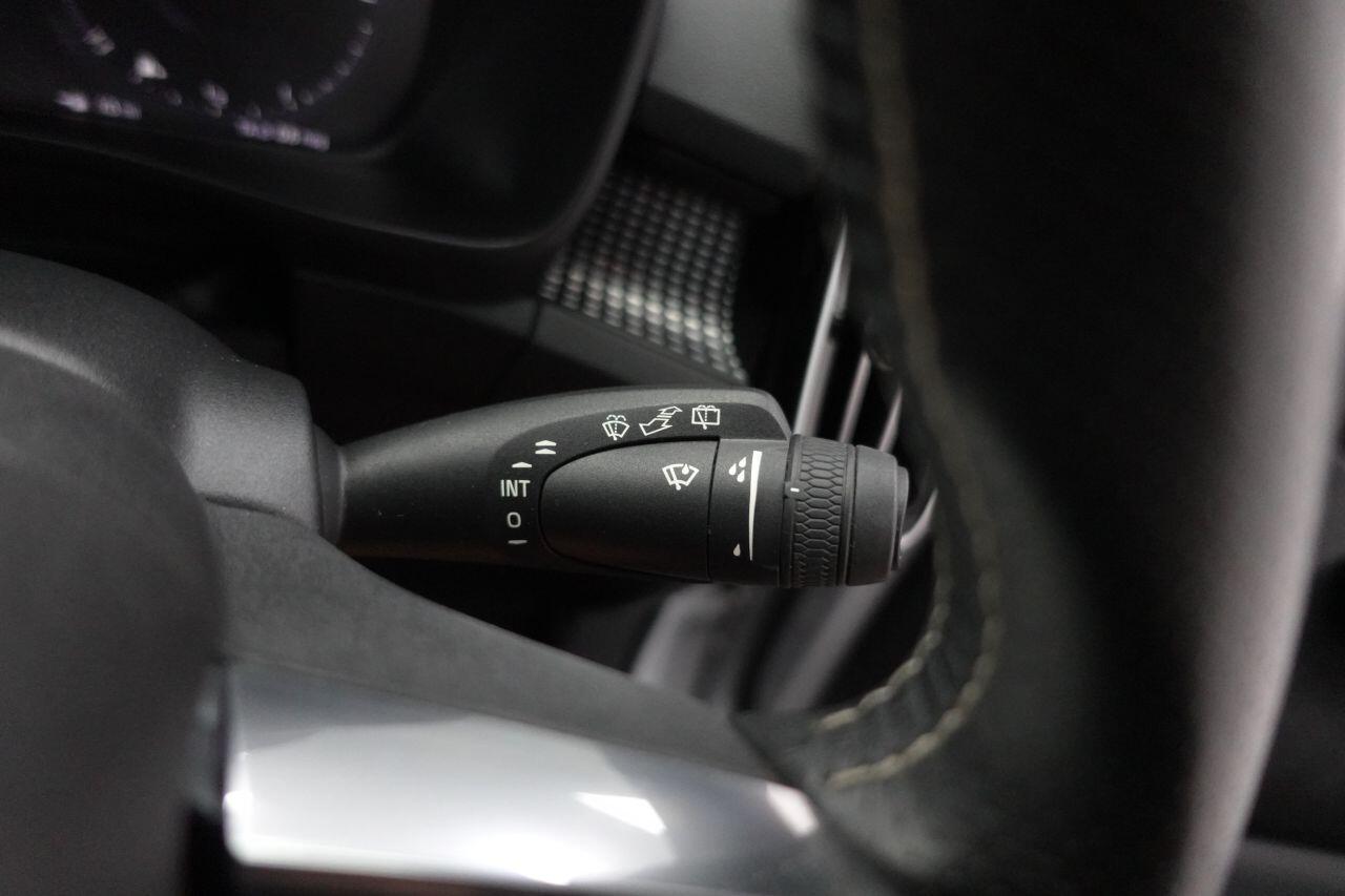 Volvo XC40 - Image 18