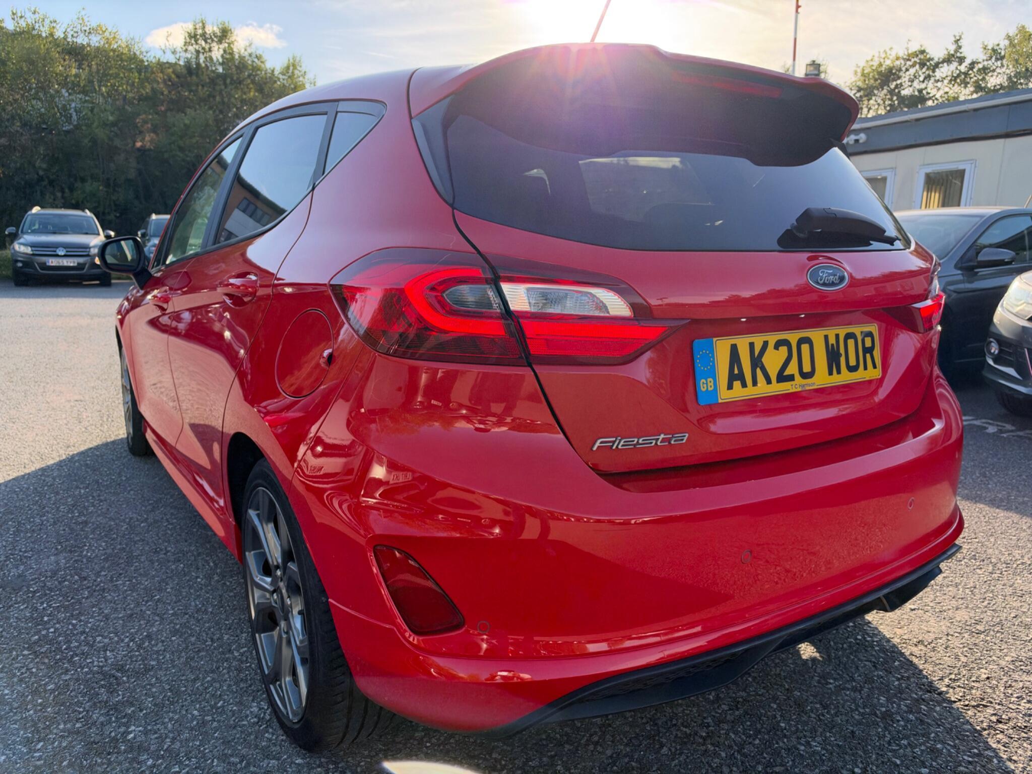 Ford Fiesta - Image 10