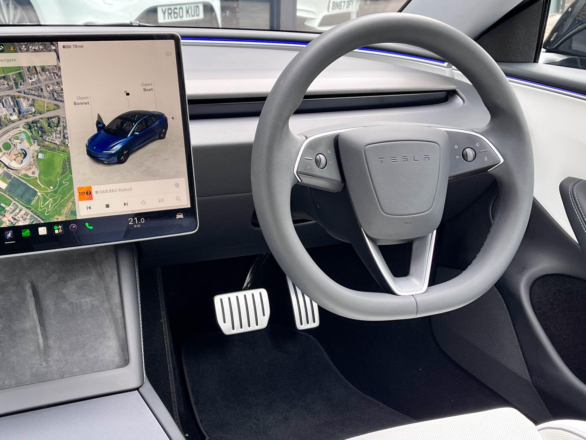 Tesla Model 3 - Image 11