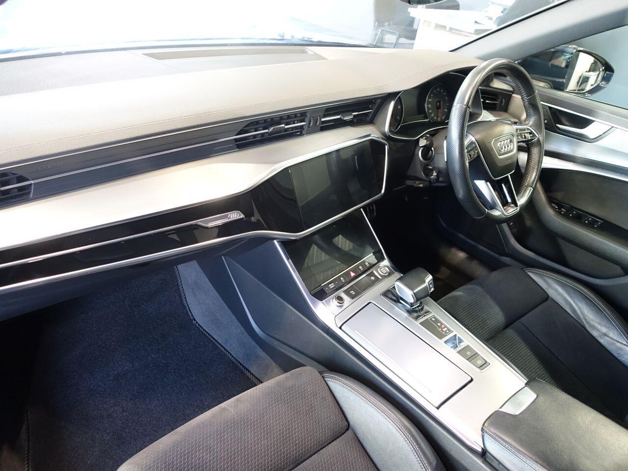 Audi A6 Saloon - Image 11