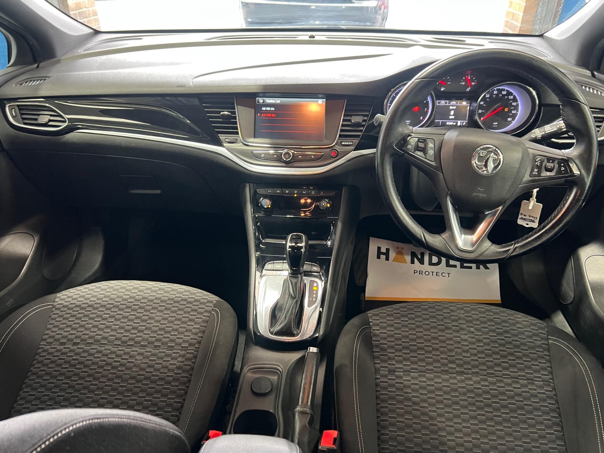 Vauxhall Astra - Image 15