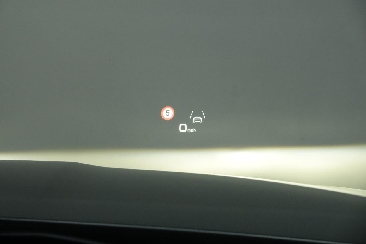 Audi E-Tron - Image 50