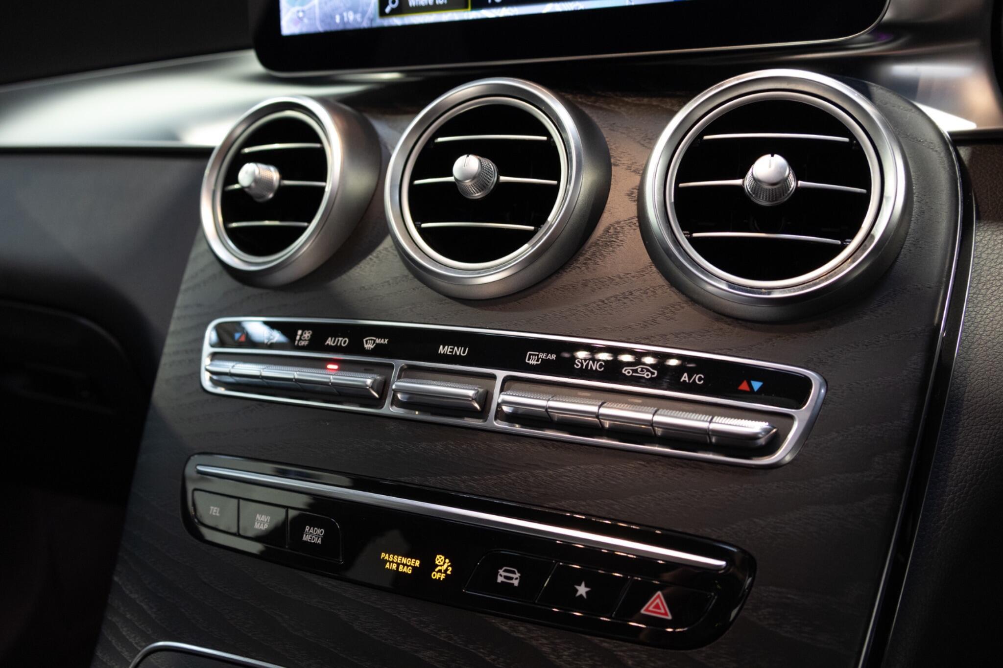 Mercedes GLC - Image 22