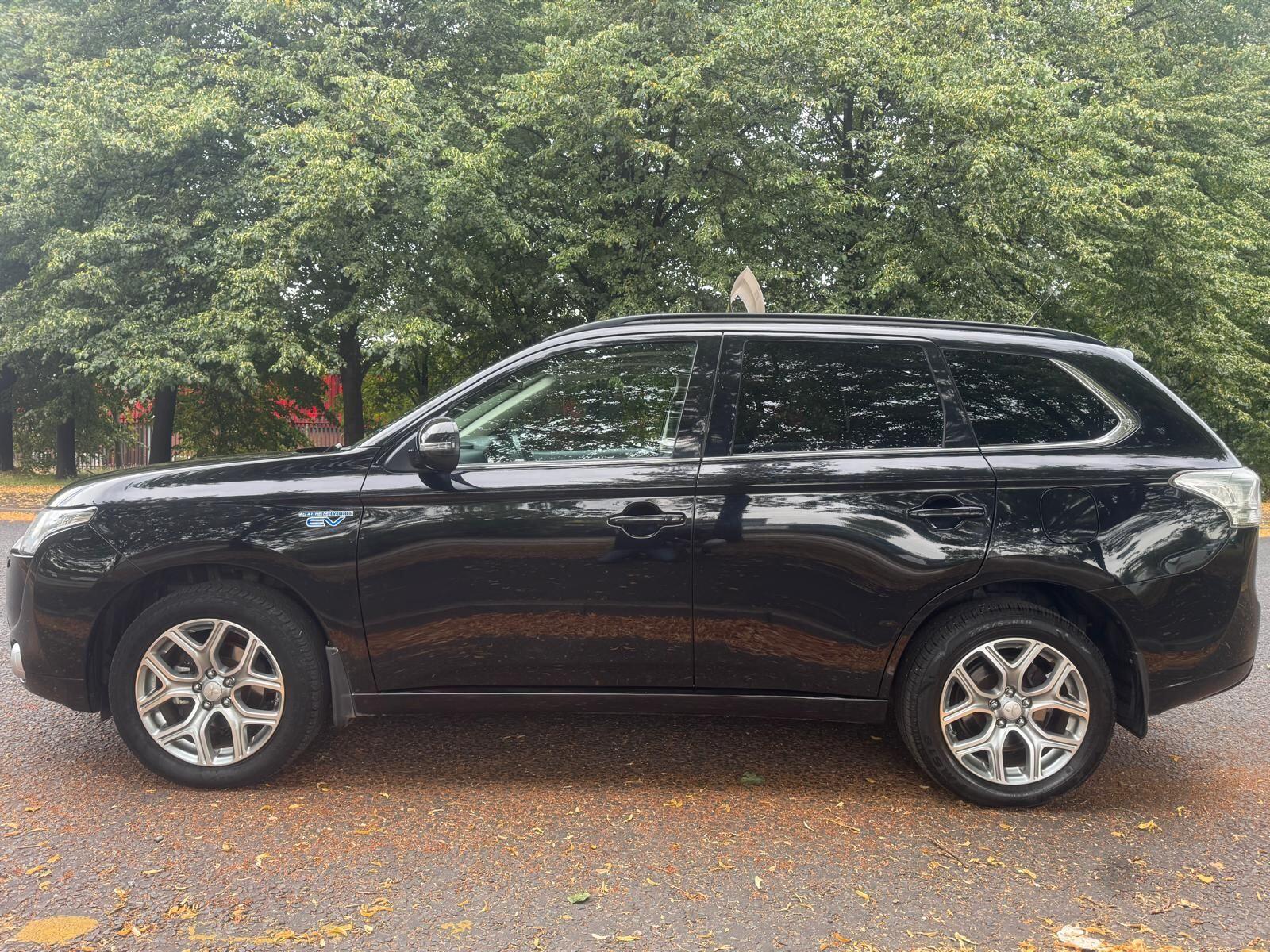 Mitsubishi Outlander - Image 9