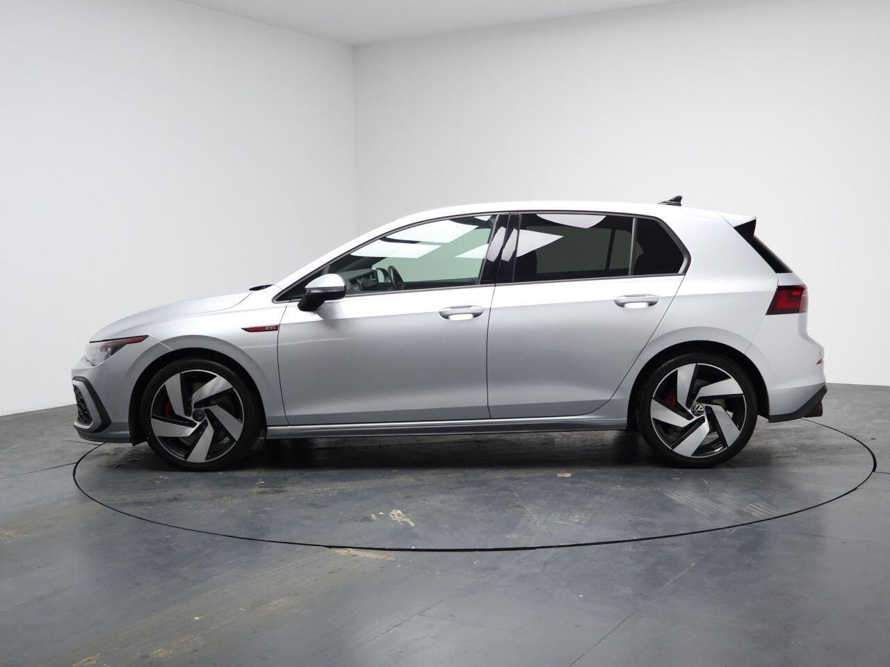 Volkswagen Golf - Image 15