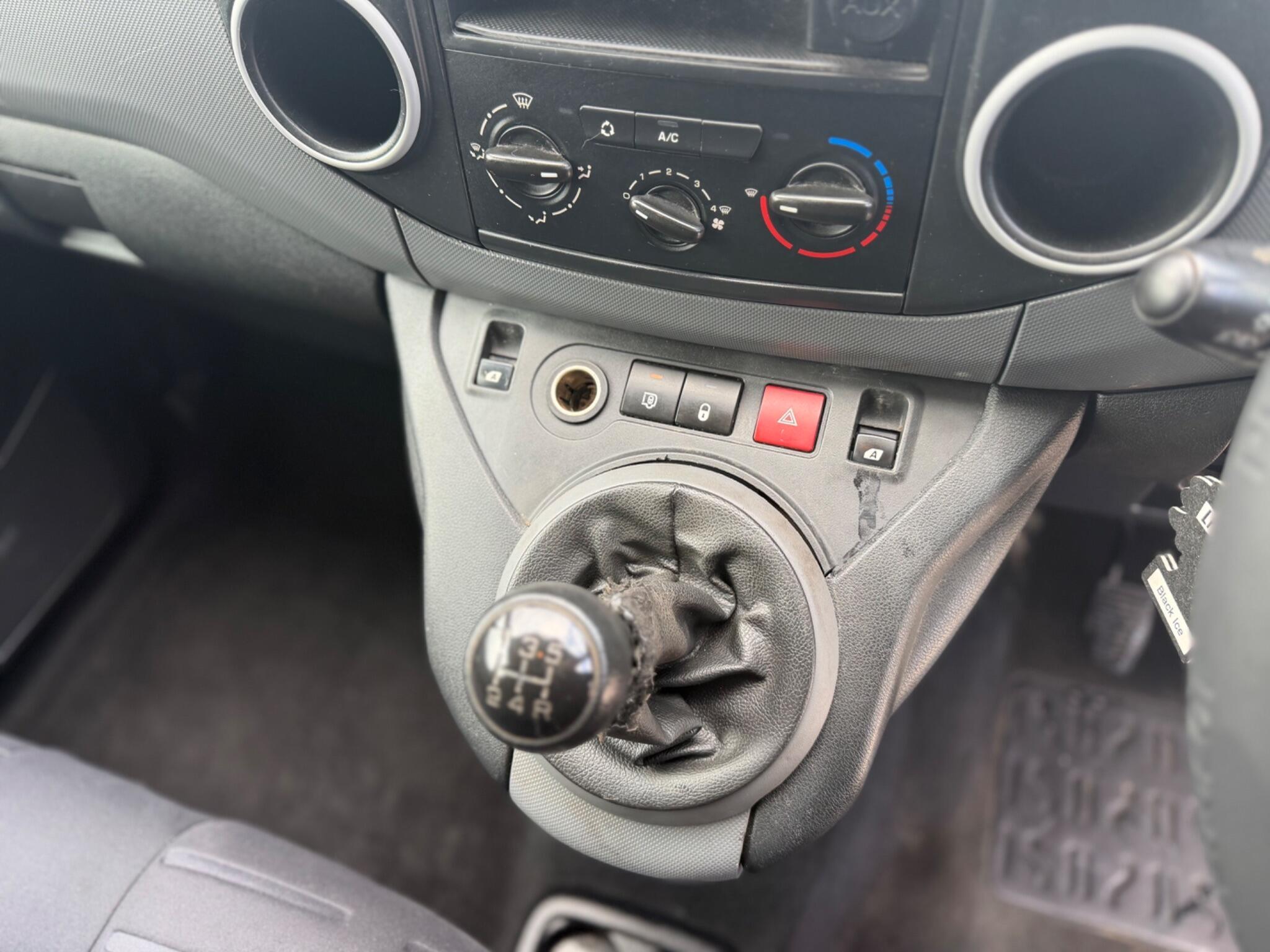 Peugeot Partner - Image 15
