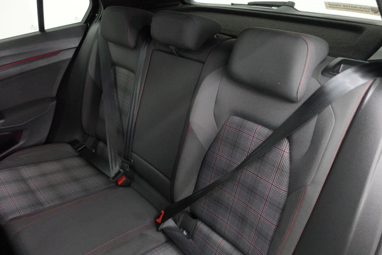 Volkswagen Golf - Image 18