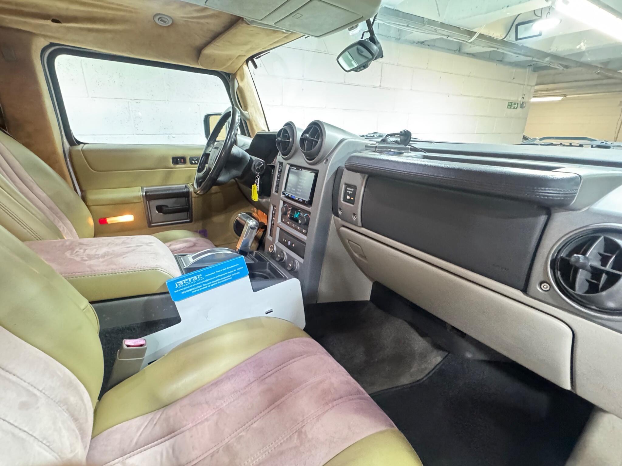 Hummer H2 - Image 10
