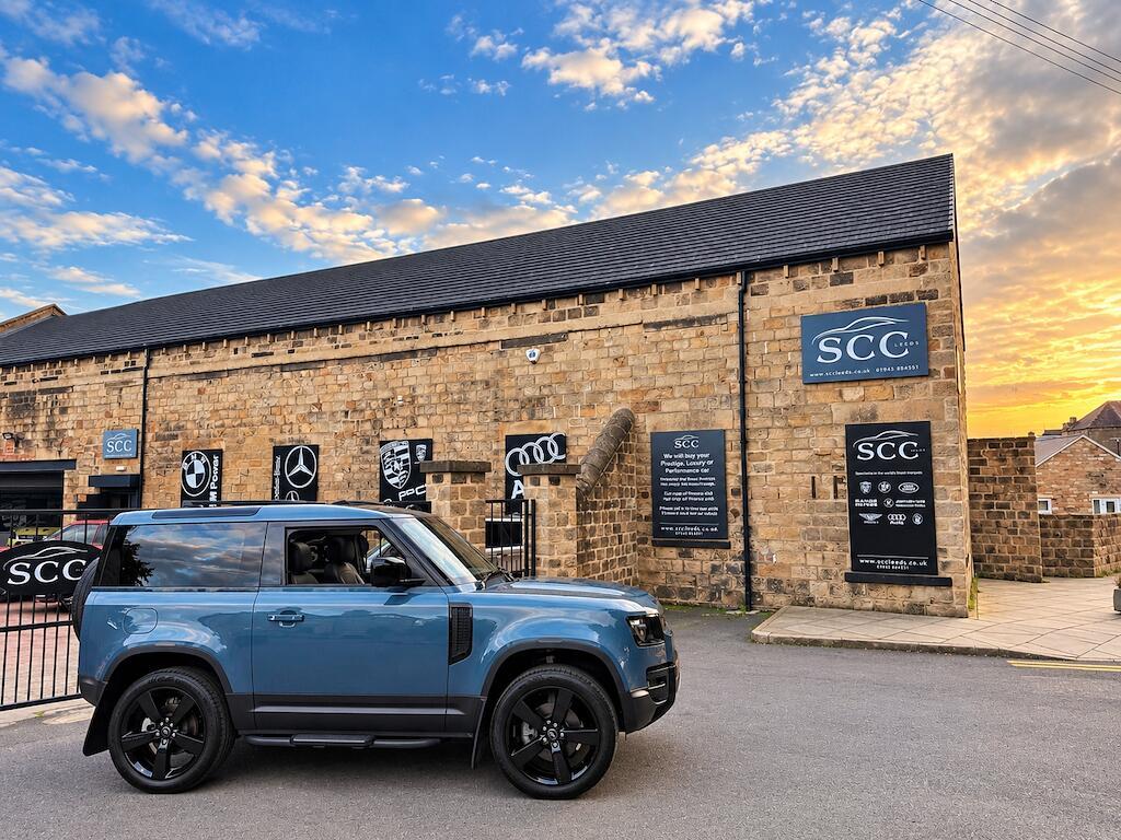 Land Rover Defender 90 - Image 12