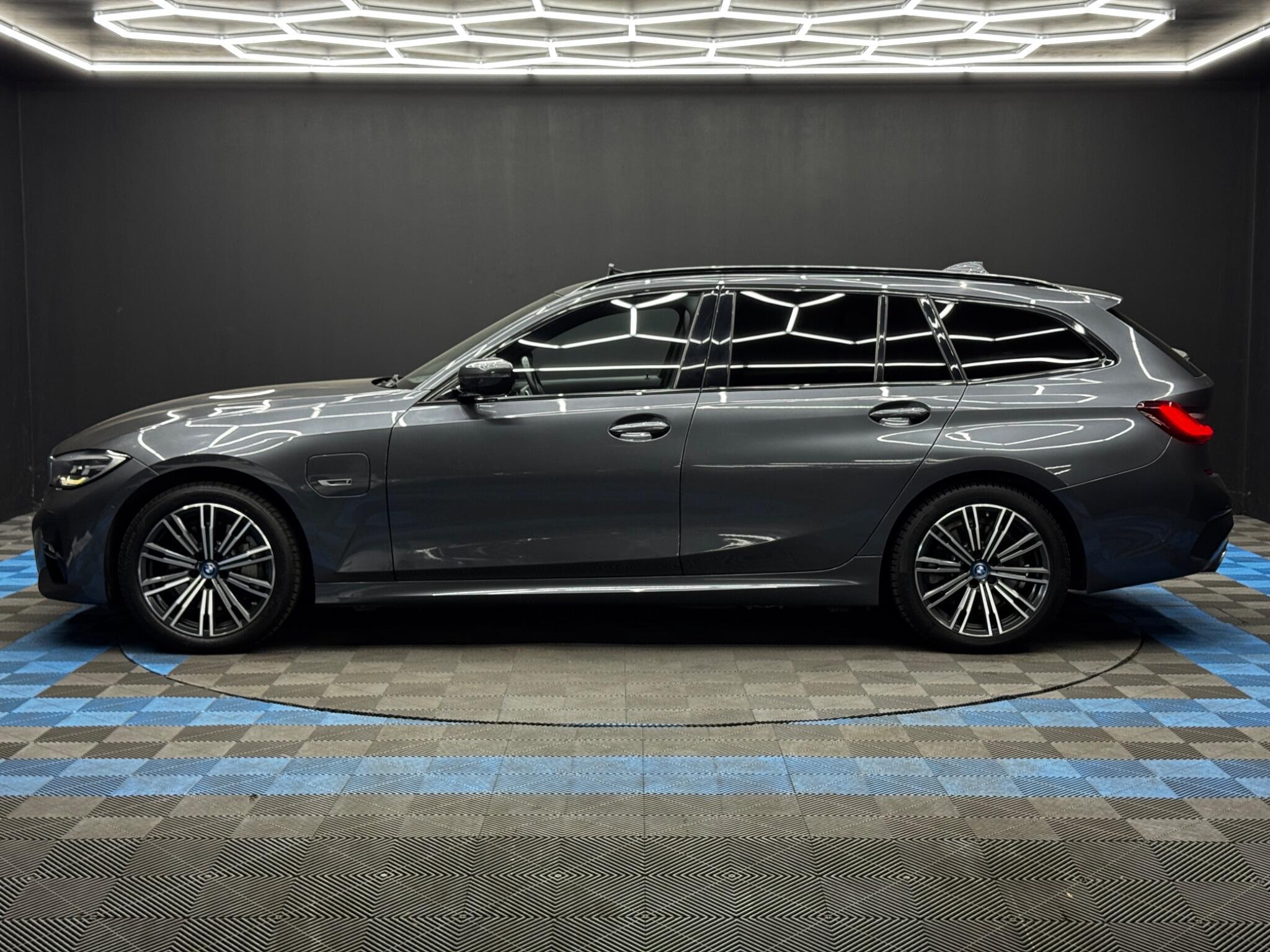 BMW 3 Series - Image 8